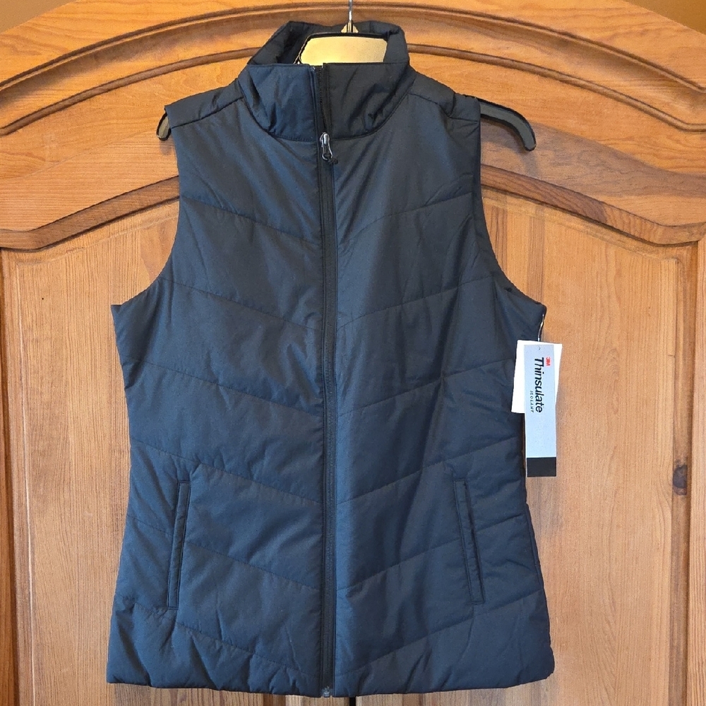 Women's Black M Insulated Puffer Vest Water Repellent Cabelas Rock Falls NEW $50